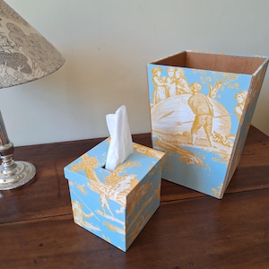 Cestino per la carta straccia, Scatola per fazzoletti fatta a mano, Tessuto Toile de Jouy, Regalo originale per la mamma