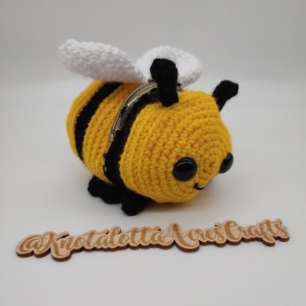 Crochet Bee Coin Purse: Beekeeper Gift