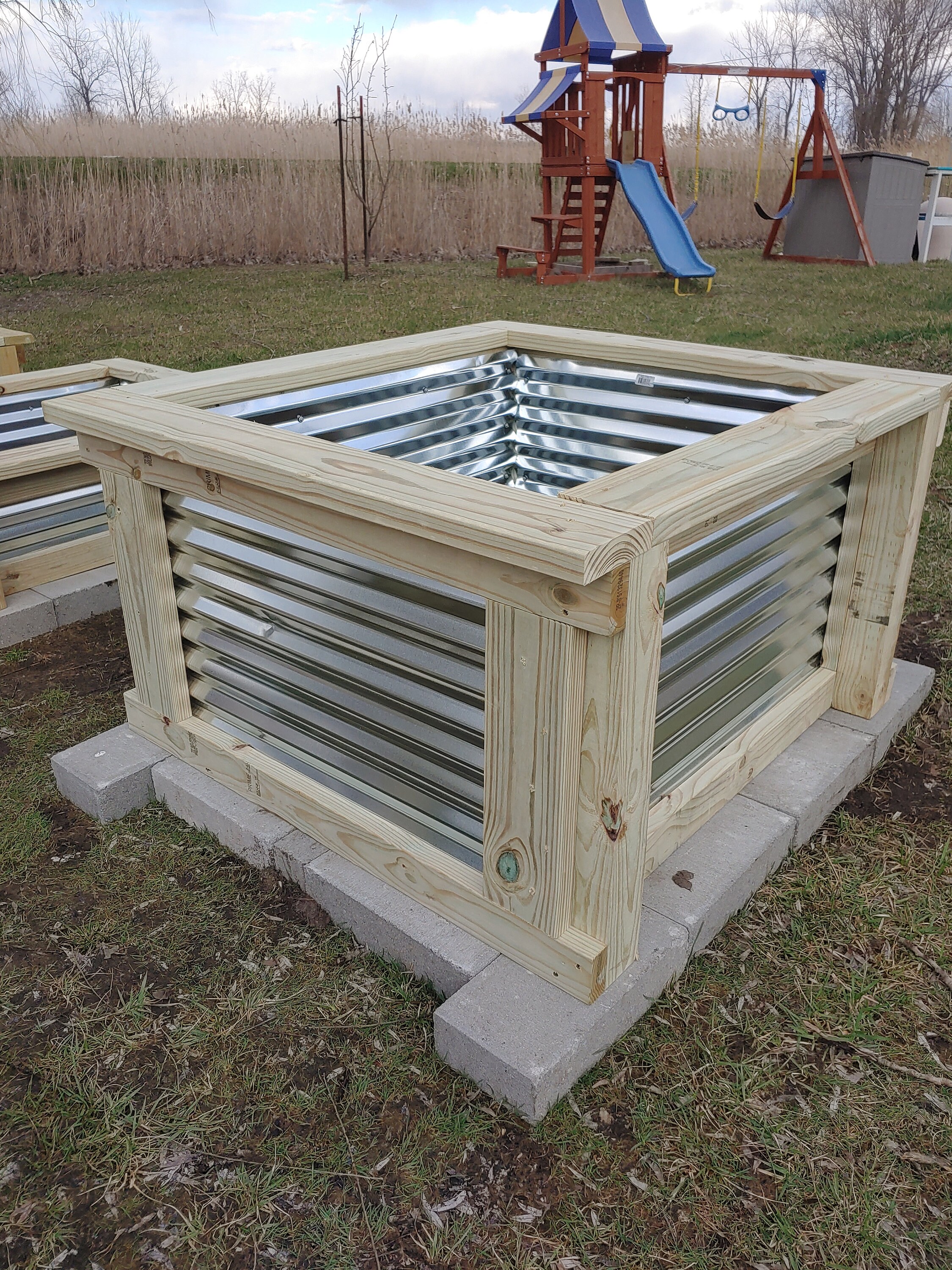 Planos de jardineras elevadas: Jardinera de acero de 4x4 y 4x8 (Planos en  PDF) - Etsy México, image size:2250x3000