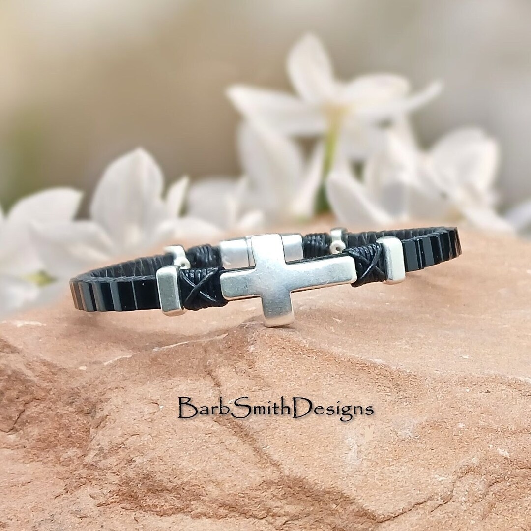 ブレスレット [LANARCH][2180] Black Leather Cross Bracelet Amazon.com: Black Braided Leather Bracelet, Cross Bracelet