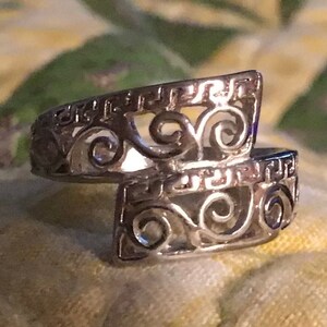 silver plated swirly ring for women, silver ring with Egyptian etchings, silver overlap ring,