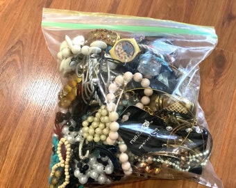 BROKEN Junk JEWELRY grab bag  3 LBS!! Treasure Box Jewelry Lot | Broken Jewelry for Crafts Bulk Jewelry | Bulk Jewelry wholesale