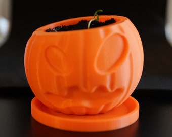 Halloween Planter, Pumpkin Planter, Small Planter, Desk Planter, 3D Printed, Spooky Planter, Succulent Container, Air Planter, Small Pot