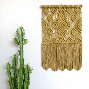 Macrame Wall Hanging Pattern || Intermediate "navajo" || DIY Macrame ...