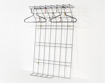 Perchero de pared vintage Karl Fichtel Drahtwerke Erlau minimalista de alambre negro con diseño geométrico, perchero con acento pop art retro
