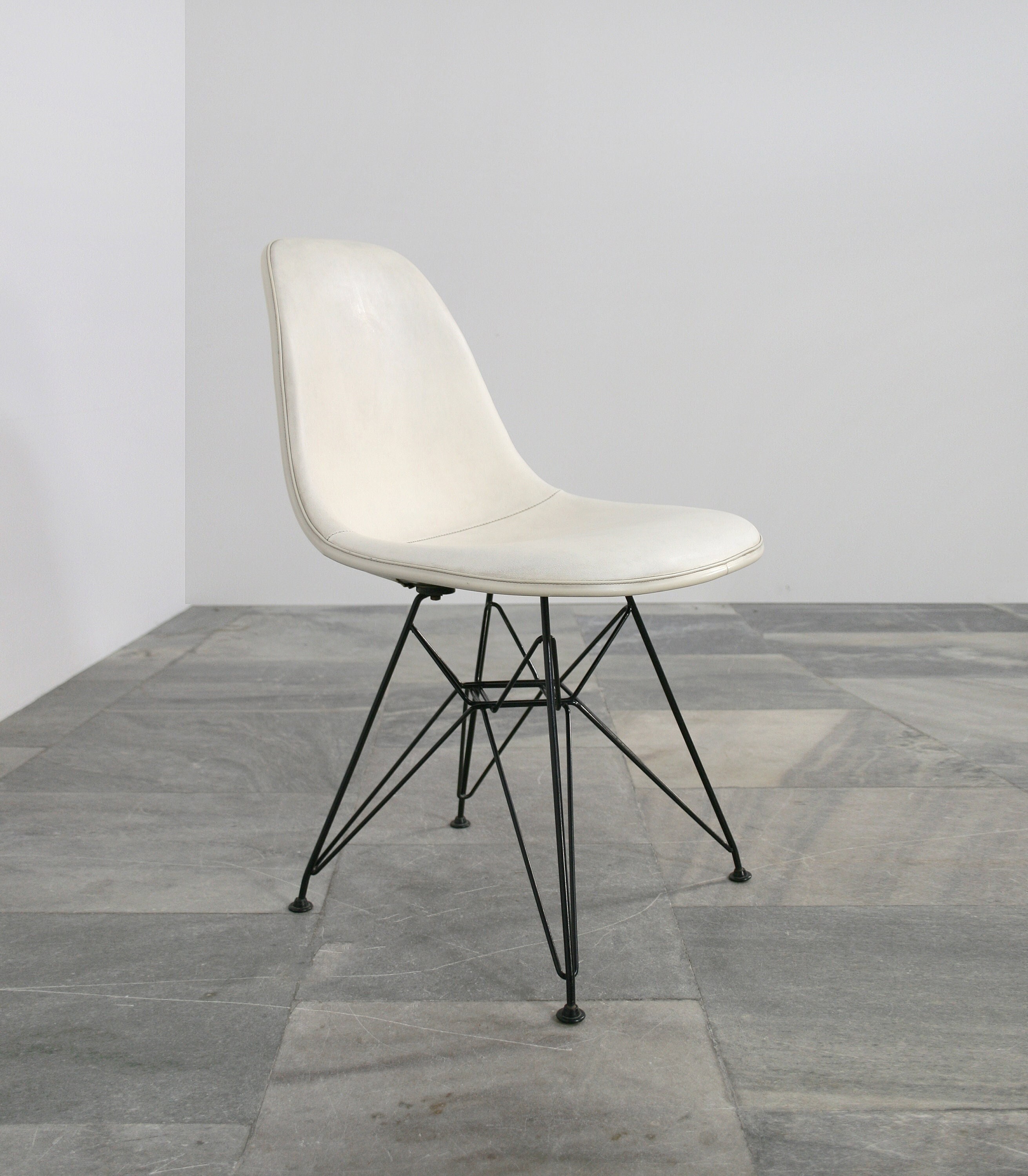 ヴィンテージ ハーマンミラー イームズ サイドシェルチェア