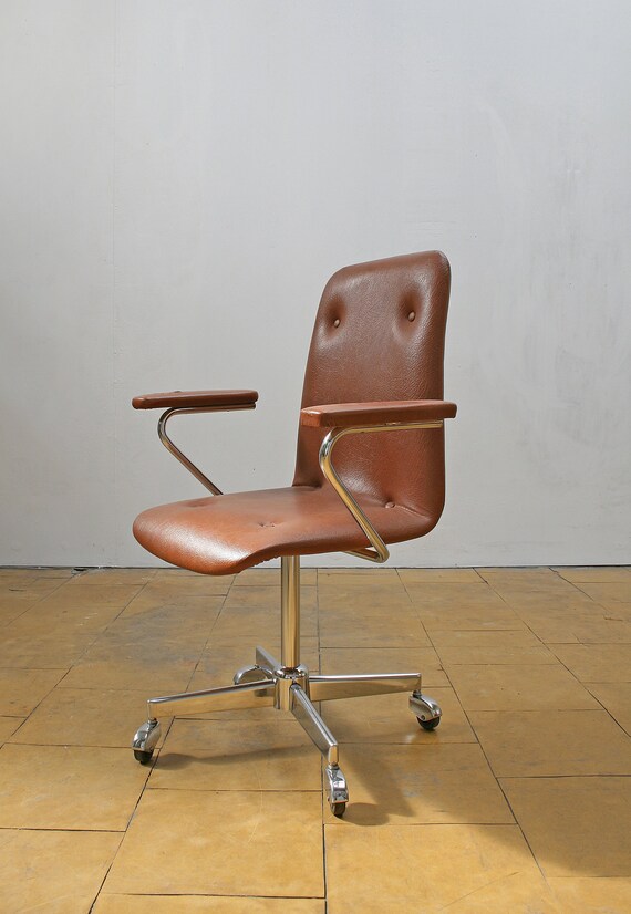 Vintage Rusty Brown Leather Swivel Desk Armchair Office Loft Workspace Industrial West German Mid Century Modern Executive Retro Studio Mcm