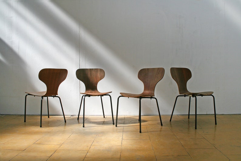 BLACK INDUSTRIAL VINTAGE STACKING CHAIRS RETRO DINING CHAIRS CONFERENCE CHAIRS