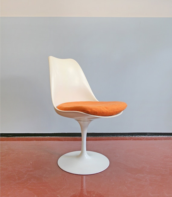 Tulip Chair Knoll International