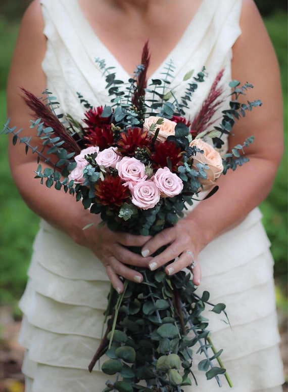 Bordeaux Vieux Rose Et Fard à Joues Séchées Bouquet De Fleurs Mariage Pampa Style Bouquet Variation De Bouquet De Mariée De La Collection Mimi