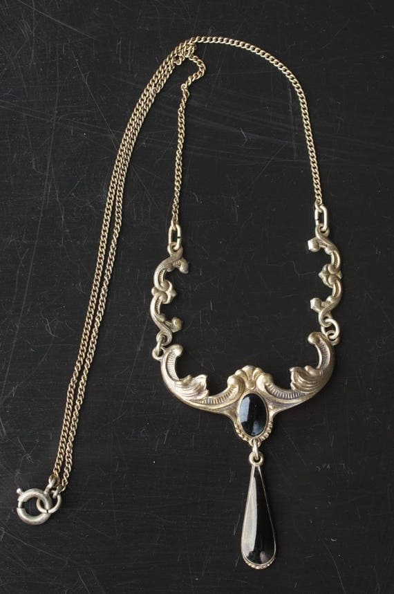 Whats The Difference Between Antique Vintage Jewelry Appraisal