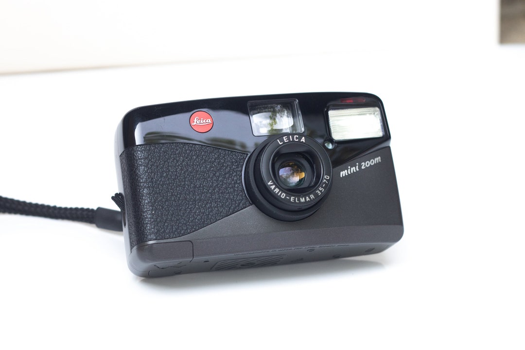 Leica Mini Zoom 35mm High End Point and Shoot Film Camera Mint