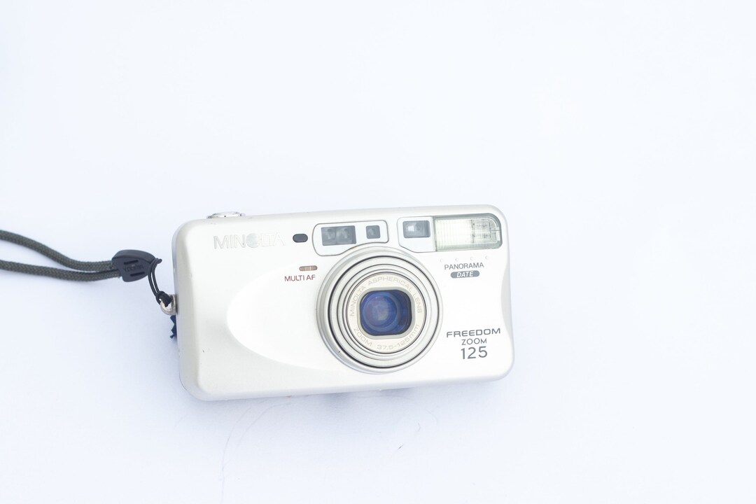 Minolta Freedom Zoom 125 Classic 35mm Point & Shoot Film