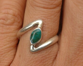 SIZE US 6 Green Crystacola Ring