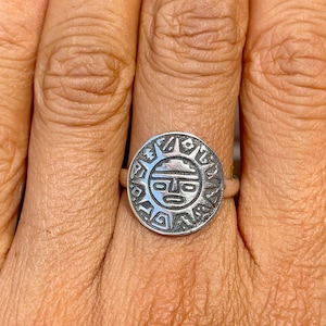 US Size 8 -  Silver Sun Ring