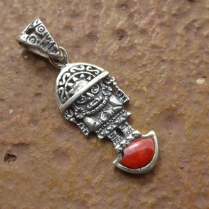 Healing God Tumi Pendant with red spondyllus