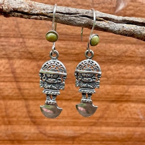 Silver Healing God Tumi Earring