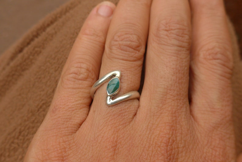 SIZE US 6 Green Crystacola Ring