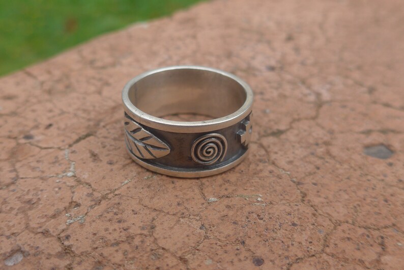 Silver Chakana Coca Leaf And Pachamama Ring Etsy