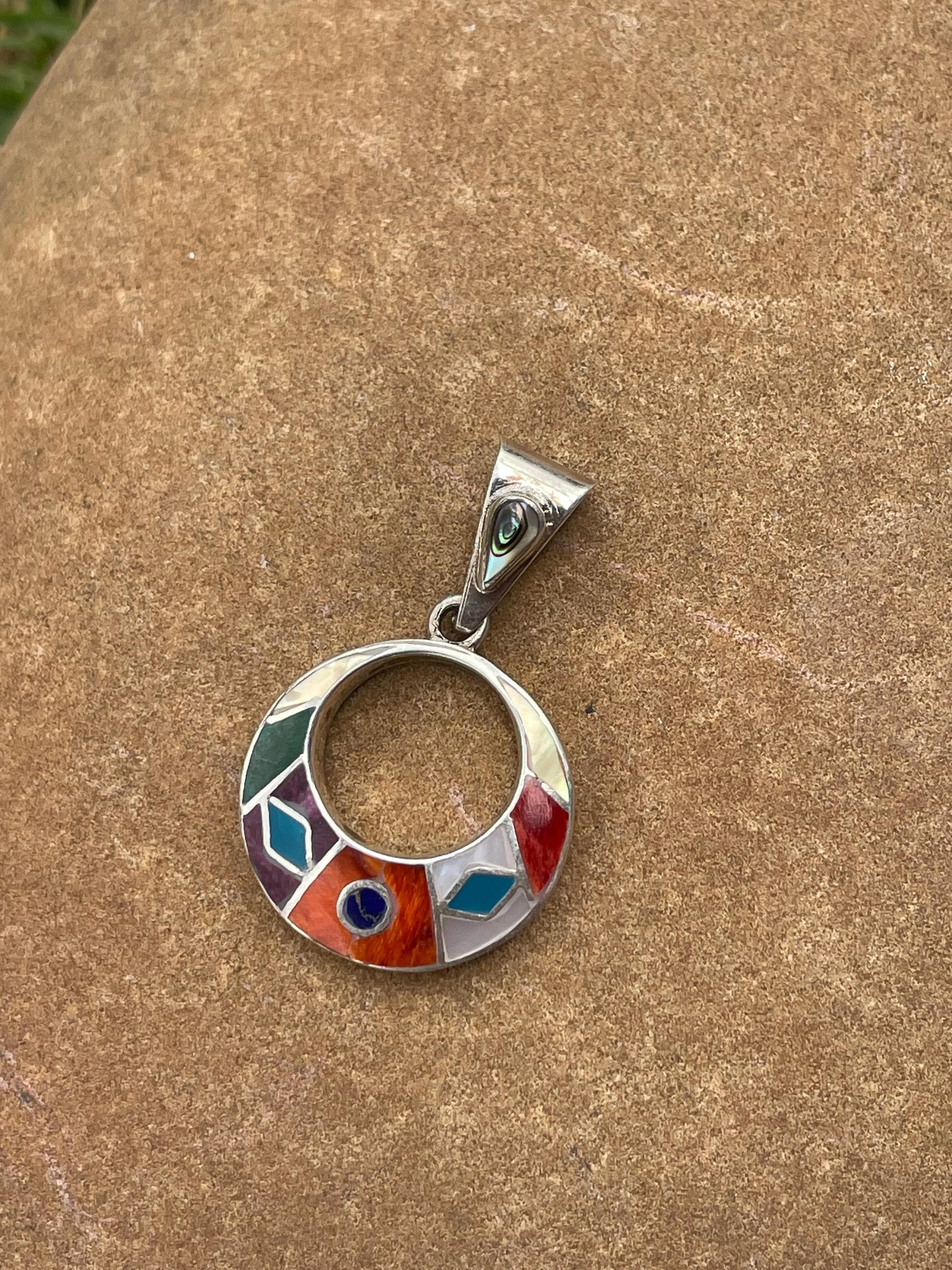インカのシンボルのカラフルなペンダント（950シルバー） - Etsy 日本