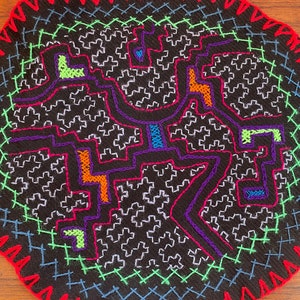 Shipibo Altar - diameter 21 cm