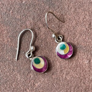 Boucles d'oreilles BOHO argentées, violettes, blanches et vertes image 7