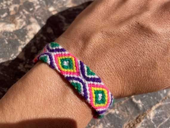 Macrame bracelet hotsell etsy