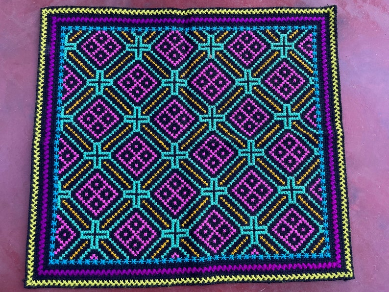 34x31cm Shipibo ALtar Cloth image 5