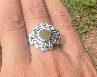 Anello Chakana regolabile in argento con pietra a serpentina