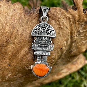Reversible Healing God Tumi Pendant with Orange Spondyllus