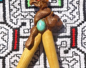 Kuripe único con la Trilogía Inca del Cóndor, el Puma y la Serpiente.