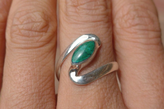 SIZE US 6 Green Crystacola Ring