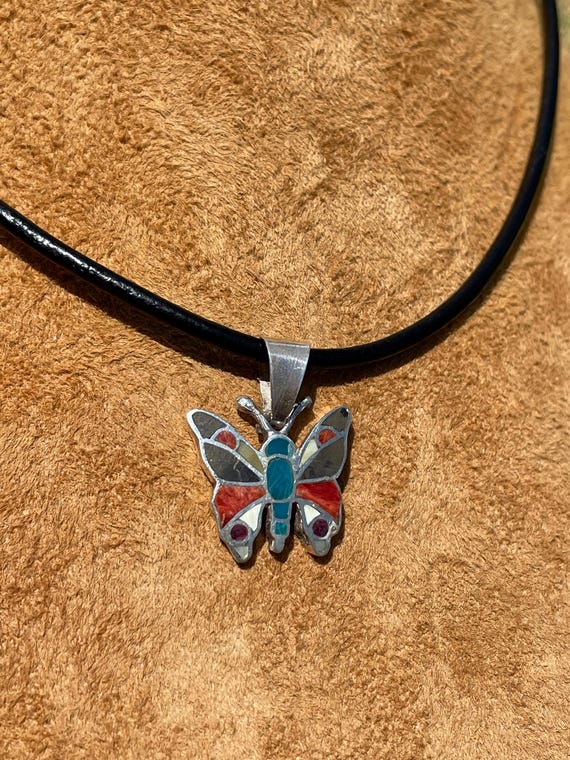 シルバーバタフライペンダント - Etsy 日本