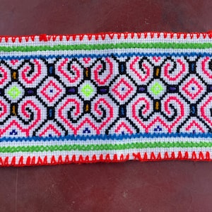 46x12.5cm - White Shipibo Altar Cloth