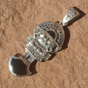 Reversible Silver Tumi Pendant with Black Onyx Stone