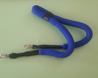 You need a mask holder!