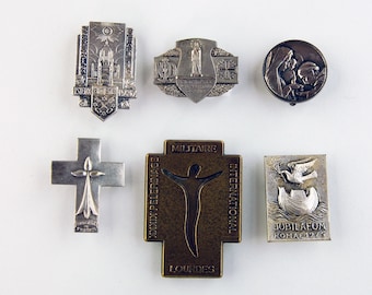 6 Vintage Religious Pins  - Vintage brooches - Pilgrimage Medals