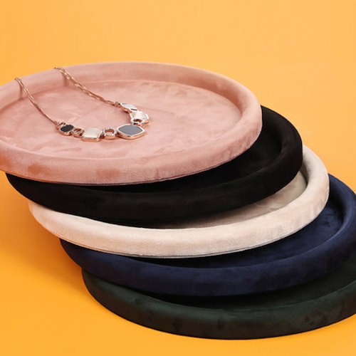 Présentoir à bijoux rond en velours : plateau pour collier (9,8 x 1 po.), n° 867
