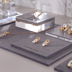 Custom Acrylic Jewelry Display Set, Wood Base, Elegant Organizer