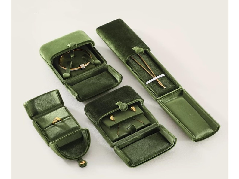 Green Microfiber Jewelry Box: Ring, Necklace, Earring Storage Box, #485YBN image 1