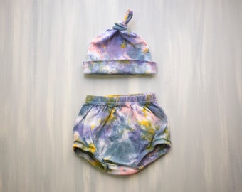 3MO Confetti Tie-Dye Baby Set: Knotted Beanie & Bloomers (3 Months)