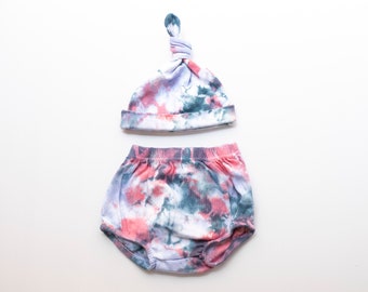 3MO Tie-Dyed Baby Set: Cotton Bloomers & Knotted Beanie (3 Months)