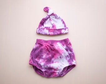Pink Pixie Tie-dyed bloomers + knotted beanie set, Baby shower gift for babies about 3 months
