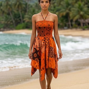 Vestido de patchwork rojo rubí, estilo bohemio, con cuello halter y bajo de pañuelo, talla 8-14 del Reino Unido