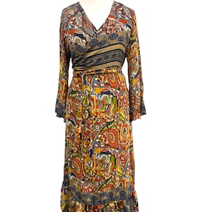 Vestido longo deslumbrante, estilo Boho Hippy Festival, Sari-seda vintage reciclado, manga sino Stevie Nicks retrô, tamanho único Reino Unido 14-20