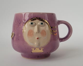 Taza de ángel hecha a mano: cerámica de gres y porcelana con detalles dorados