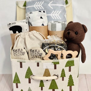 Deluxe Organic Baby Gift Basket - Bear - 10 piece set