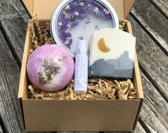 Organic Bath & Body Gift Box - Lavender - bath bomb, Handmade soap, lavender lip balm, flower petal candle