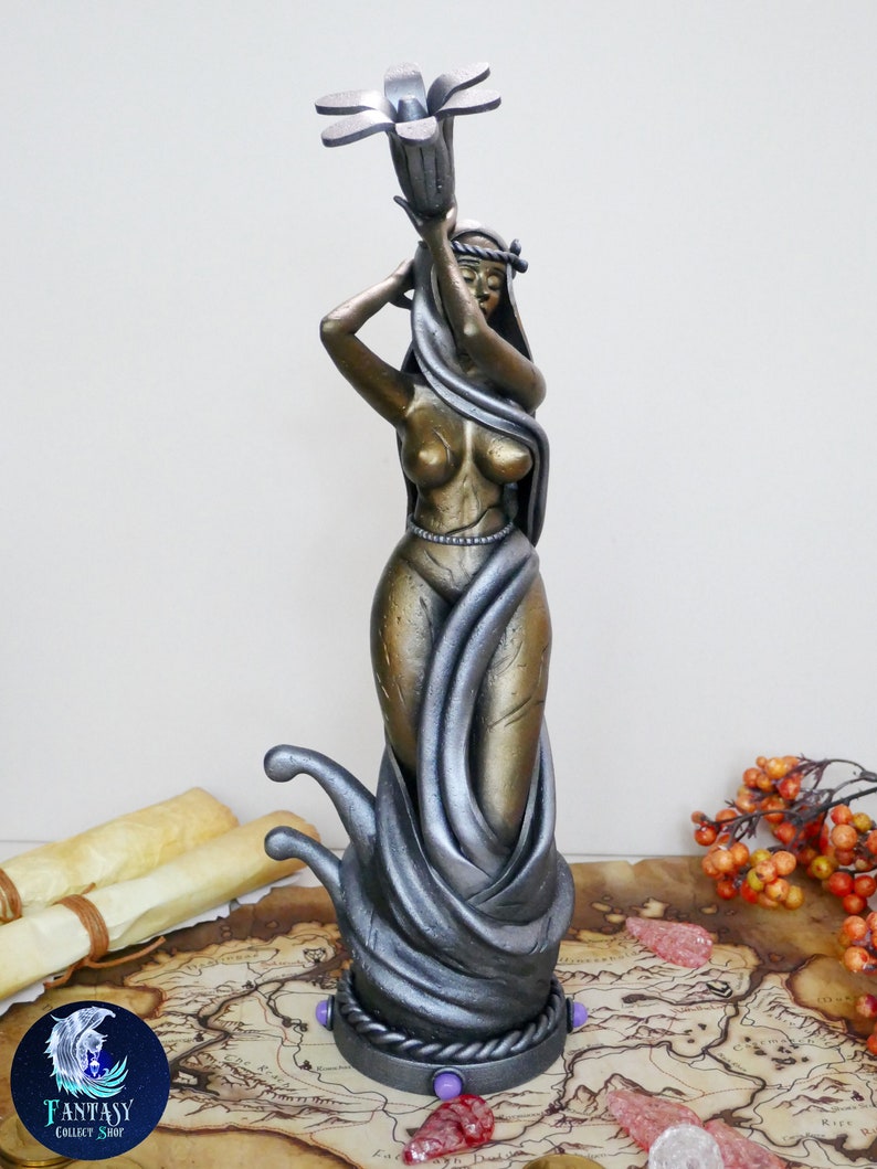 Statue of Dibella figurine from The Elder Scrolls Skyrim