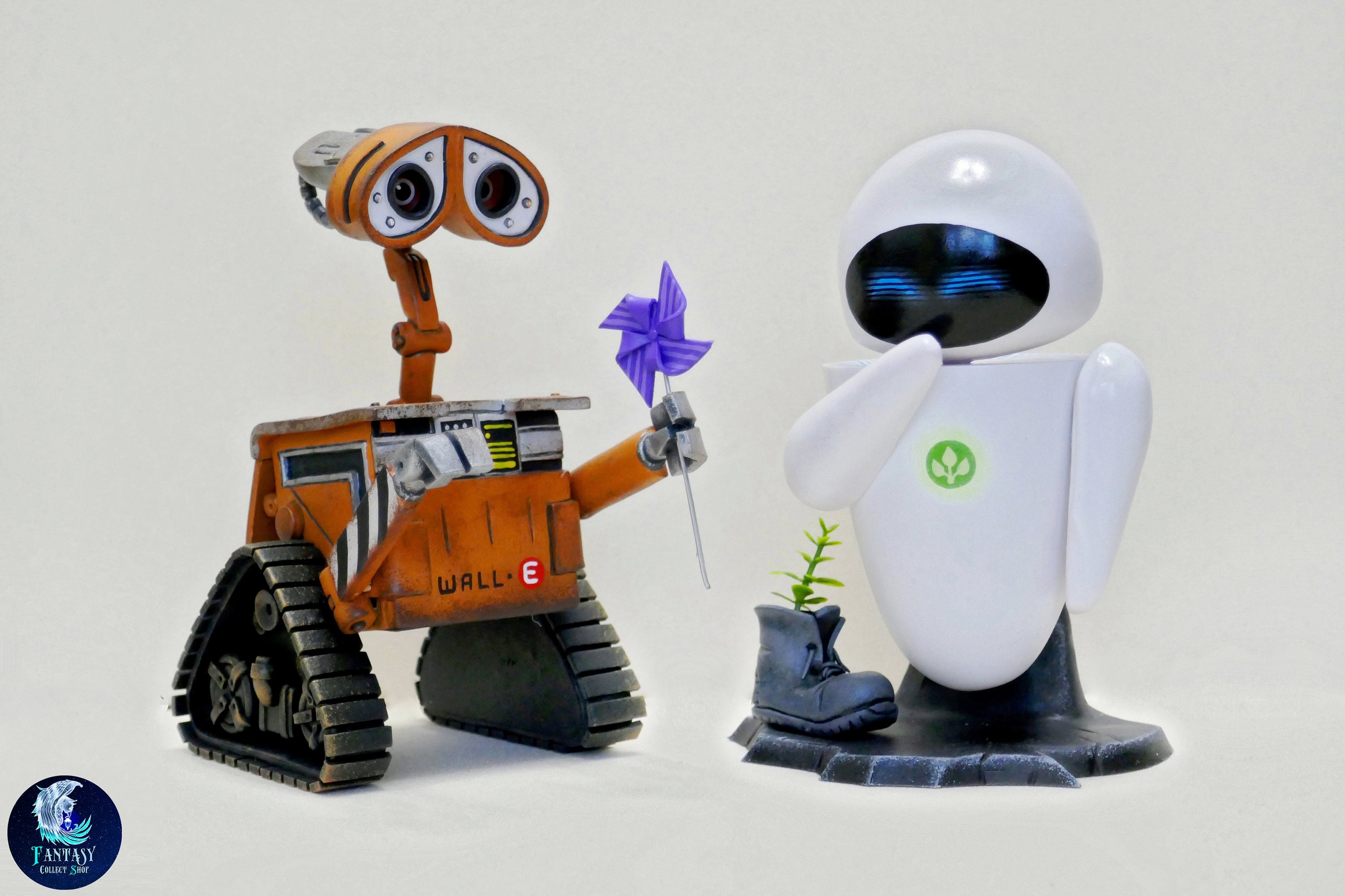 Robot Wall E Figurine Eva Figure Eve Figurine Walle Wallie Etsy